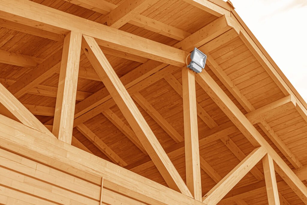 Wooden roof structure. Glued laminated timber roof.